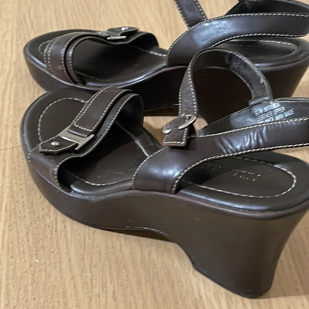 Hillard & Hanson platform wedge sandals size 6.5 - Picture 3 of 16